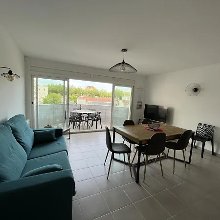 Apartment Superbe T3 De 66 M² Centre Avec Parking Et Balcon A 200m De La - Fr-1-374-196 Arcachon