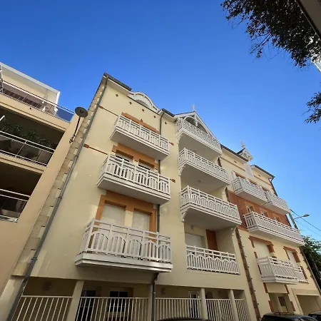 Superbe T3 De 66 M² Centre Avec Parking Et Balcon A 200m De La - Fr-1-374-196 Apartment Arcachon