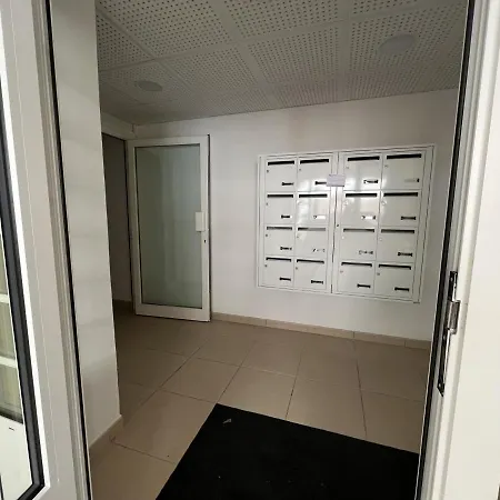 Apartment Superbe T3 De 66 M² Centre Avec Parking Et Balcon A 200m De La - Fr-1-374-196 *